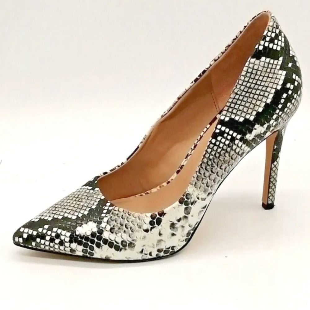 DSW MIX NO. 6 Danyah Snake print pointed toe heel pump, size 6